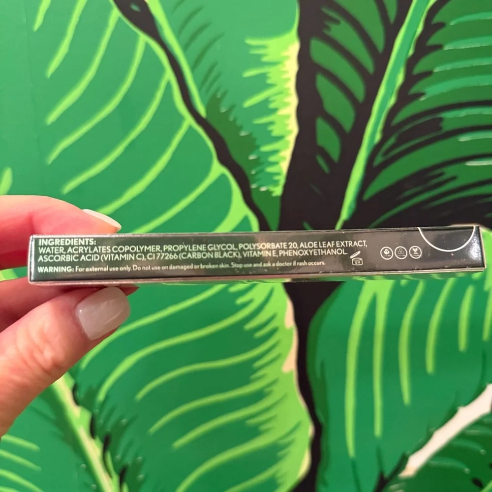 NWT UZO Blaque Waterproof Liquid Eyeliner Black Full Size